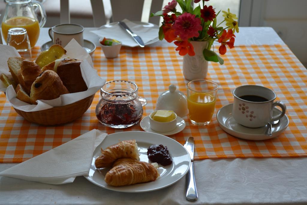 Bed and Breakfast Le Moulin De Lusseau Chef-Boutonne Екстер'єр фото